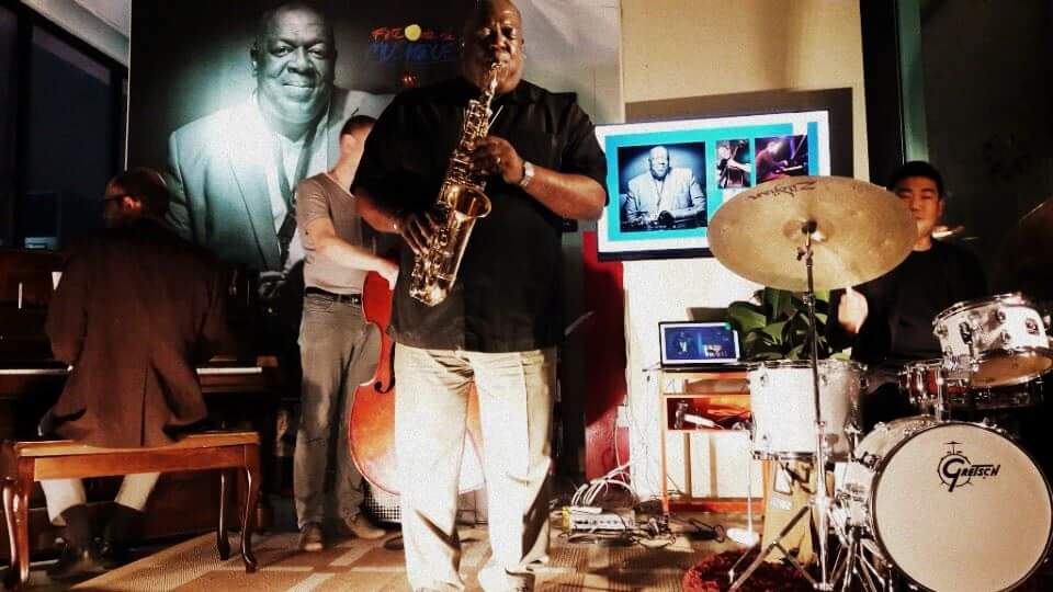 Дэлхийн жазз од Жeссэ Дэйвис Монголд хоёр дахь удаагаа тоглоно